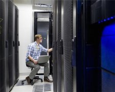 DNS服务器费用与品牌推荐——腾佑科技服务中心指南